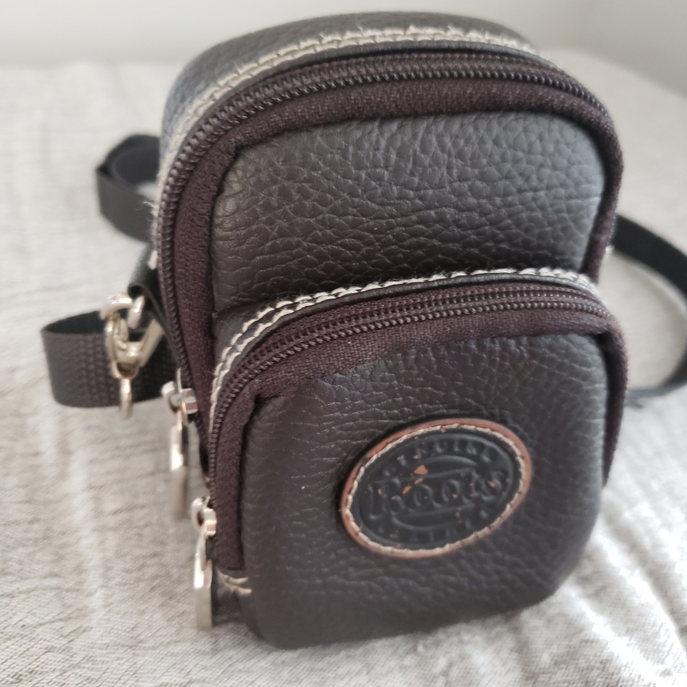 Roots Canada Vintage Genuine Leather Camera Bag Dark Brown Sz OS